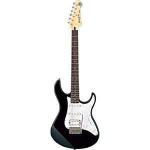 YAMAHA PACIFICA 012  Electric Guitar