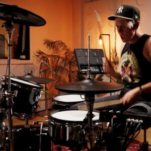 ROLAND ELECTRONIC DRUM KIT TD-27KV2 With MDS STD2 DRUM STAND